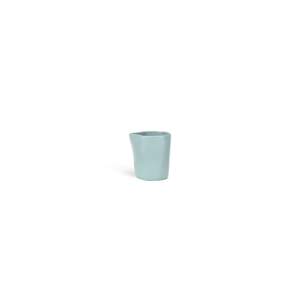 Milk creamer in: Light blue